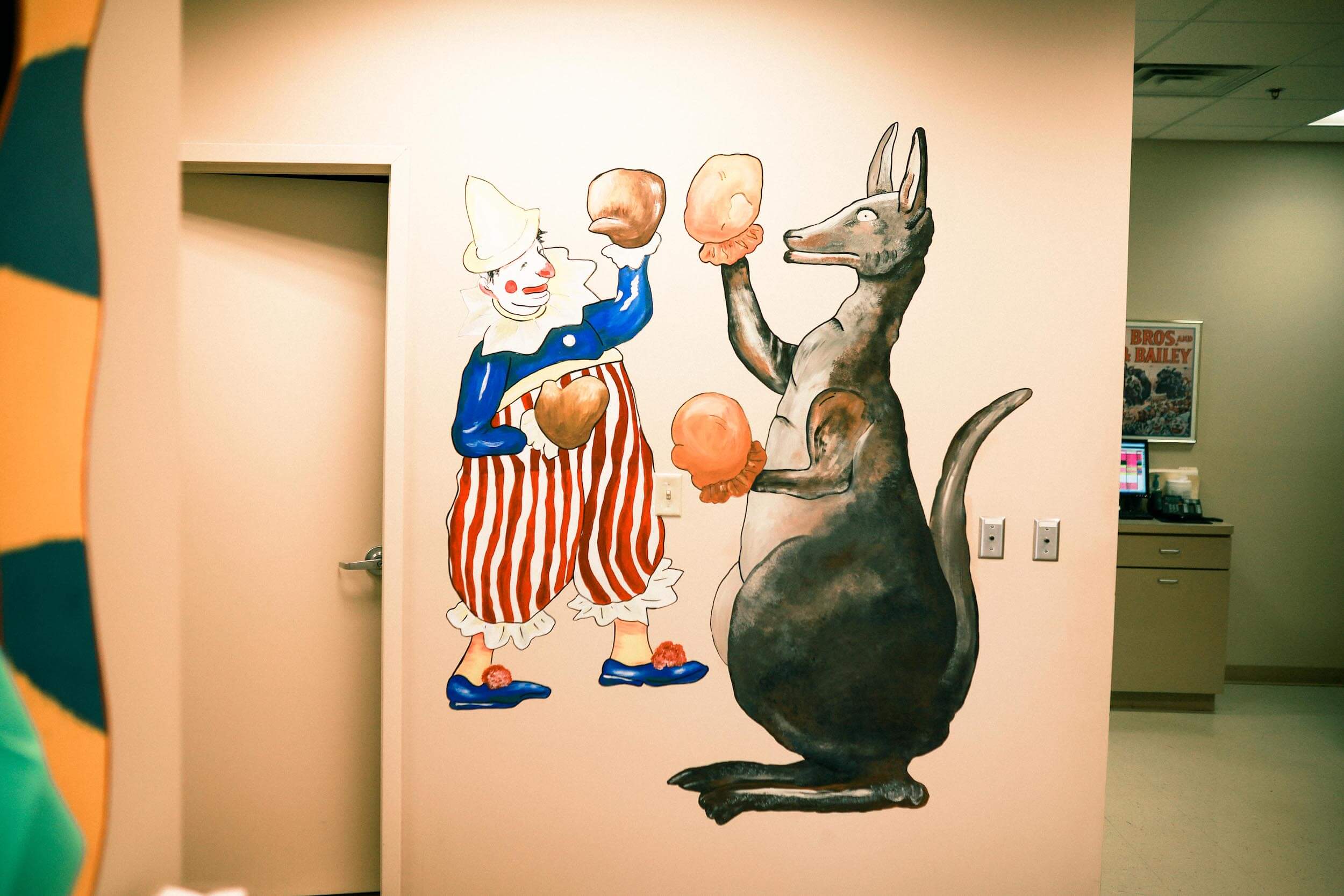 dfc giraffe mural